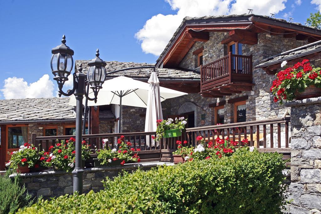 Les Combes Hotel La Salle