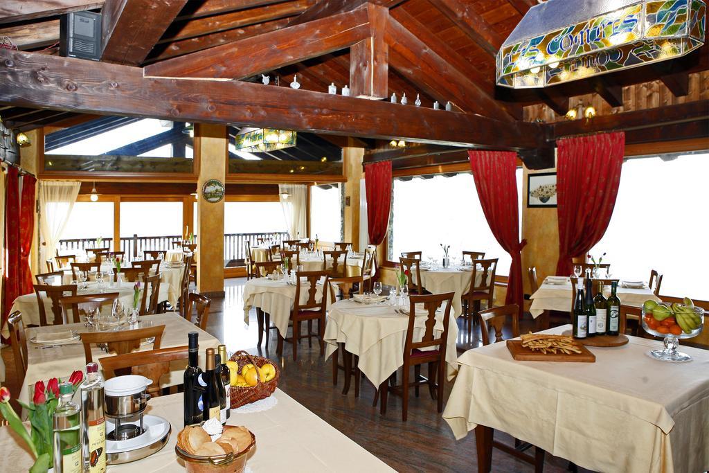 Les Combes Hotel