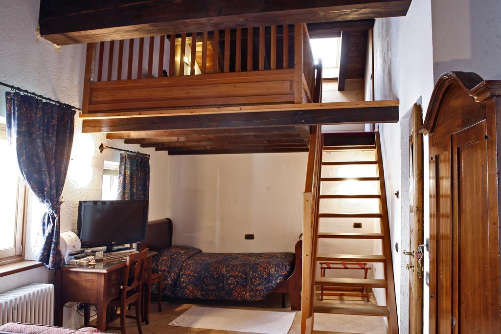 Les Combes Hotel 3*